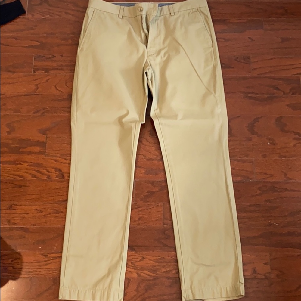 Banana Republic Chinos- 33x32
